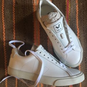 Brand new white Veja tennis shoes size 35